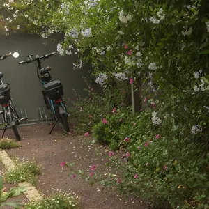 D'hote Et Du Jardin Des Corsaires Affittacamere
